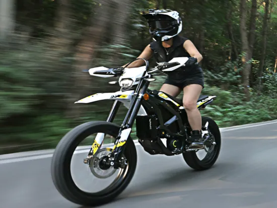 2025 Ultra Bee 74V 21000W Surron Electric Dirtbike 60ah Powerful Enduro Middrive off Road Ebike 